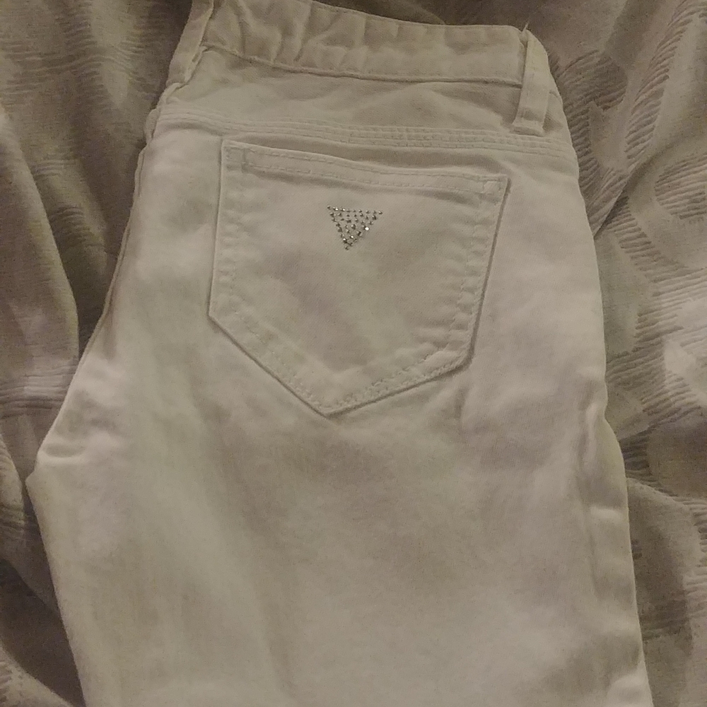 White guess Capri